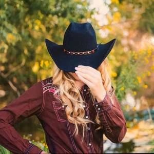 Meet your Posher, Cheyenne